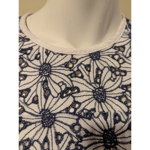 MICHAEL KORS White Navy Embroidered Eyelet Peplum Shirt Top - Womens Size 6 - Picture 6 of 16